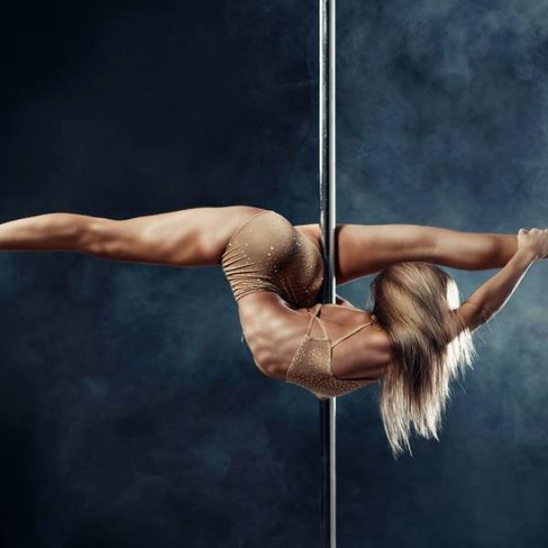 pole dance el Leon (2) Taller de Pole Dance en León